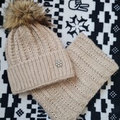 Дуже теплий комплект. Шапка та хомут. Стан нового