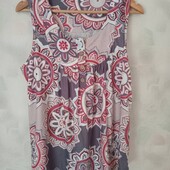 Легка стильна маєчка на пишні форми. Розмір наш 50/52