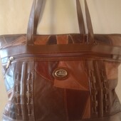 Оригінальна сумка з натуральної шкіри, середнього розміру.