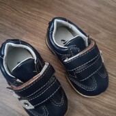 Кроссовки р.20