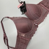 887. Бюстгальтер пушап 70В