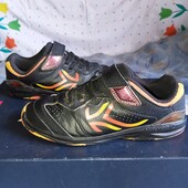 Кроссовки.р.р.33.стелька 20.5 см.в хорошем состоянии.Оригинал!