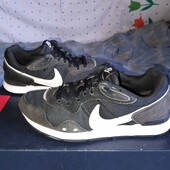 Кожаные кроссовки.р.р.37.5.стелька 23.5 см.в хорошем состоянии.Оригинал!