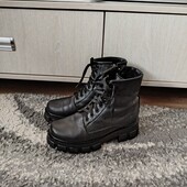 Натуральна шкіра ботінки 38 р