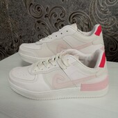 Ніжно-рожеві кросівки кроси колір пудри