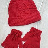 Primark.Комплект для дівчинки шапочка і рукавички 5-9 років