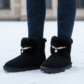 Розпродаж Уггі, натуральний замш в наявності 32,34,35,36 якість класна