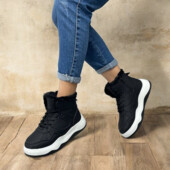 Теплі зимні кросівки в наявності 36 розмір гарна якість