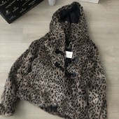 Демісезонна шубка з капюшоном