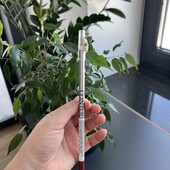 Олівець для губ із точилкою