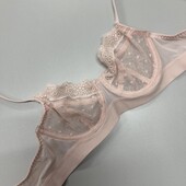 42. Бюстгальтер мереживний 75А