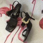 Босоніжки 39р Versace Couture