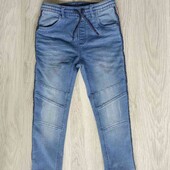 Blukids джинсовые штаны джоггеры на мальчика рост 122 см