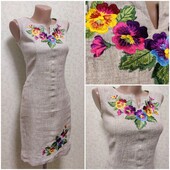Льняна сукня з вишивкою