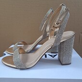 Для особливих подій босоніжки Aldo 38 розмір