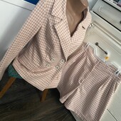 Стильный комплект пиджак+ шорты,в составе шесть.