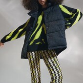 Чудова структурна утеплена жилетка XS, S, з запасом, модель оверсайз