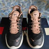 Кроссовки.р.р.39.стелька 25 см.в хорошем состоянии.Оригинал!