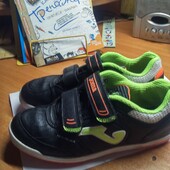 Продам фірмові шкіряні футзалу Джома