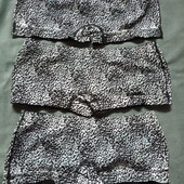 Трусики шортики 3 штуки.