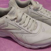 жіночі класні кросівки 