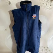 Мужская флисовая жилетка размер Л, состояние отличное