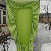 Простинь на резинці 90*190-100*200.