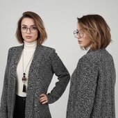 Чудовий трикотажний кардиган -букле в новому стані на пишні форми.!