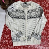 Светр на розмір S