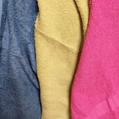 Нових котоновий 3 штуки яскравих, середніх рушничка. Із Америки. В лоті всі 3 .