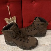 Lowa,Gore-Tex,оригінал ,із натуральної замші,розмір 42,5