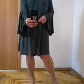 Модное красивое трикотажное платье. размер 22-24
