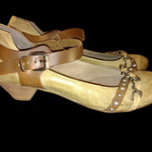 Mary Jane аnkle strap pumps від Manas Design (ІТ) р.39